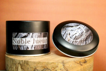 Noble Lueur, bougies au cuir noir -30Heures Parfumées